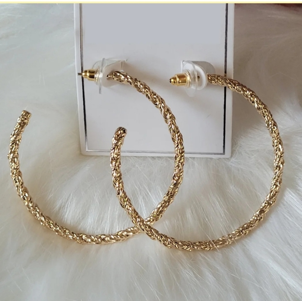 Foil texture hoop earrings
